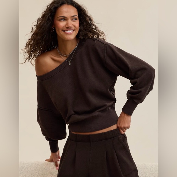 Sold - Picture 2 of 7